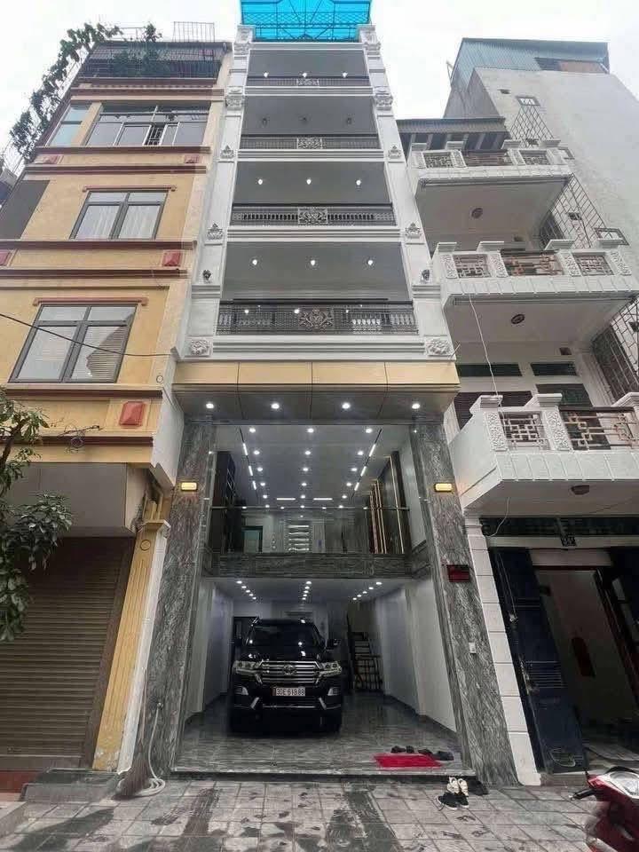 Cần bán gấp căn nhà mặt phố 55 m2, hướng Đông-Nam tại Đường Đền Lừ - Hoàng Mai, giá 12 tỷ