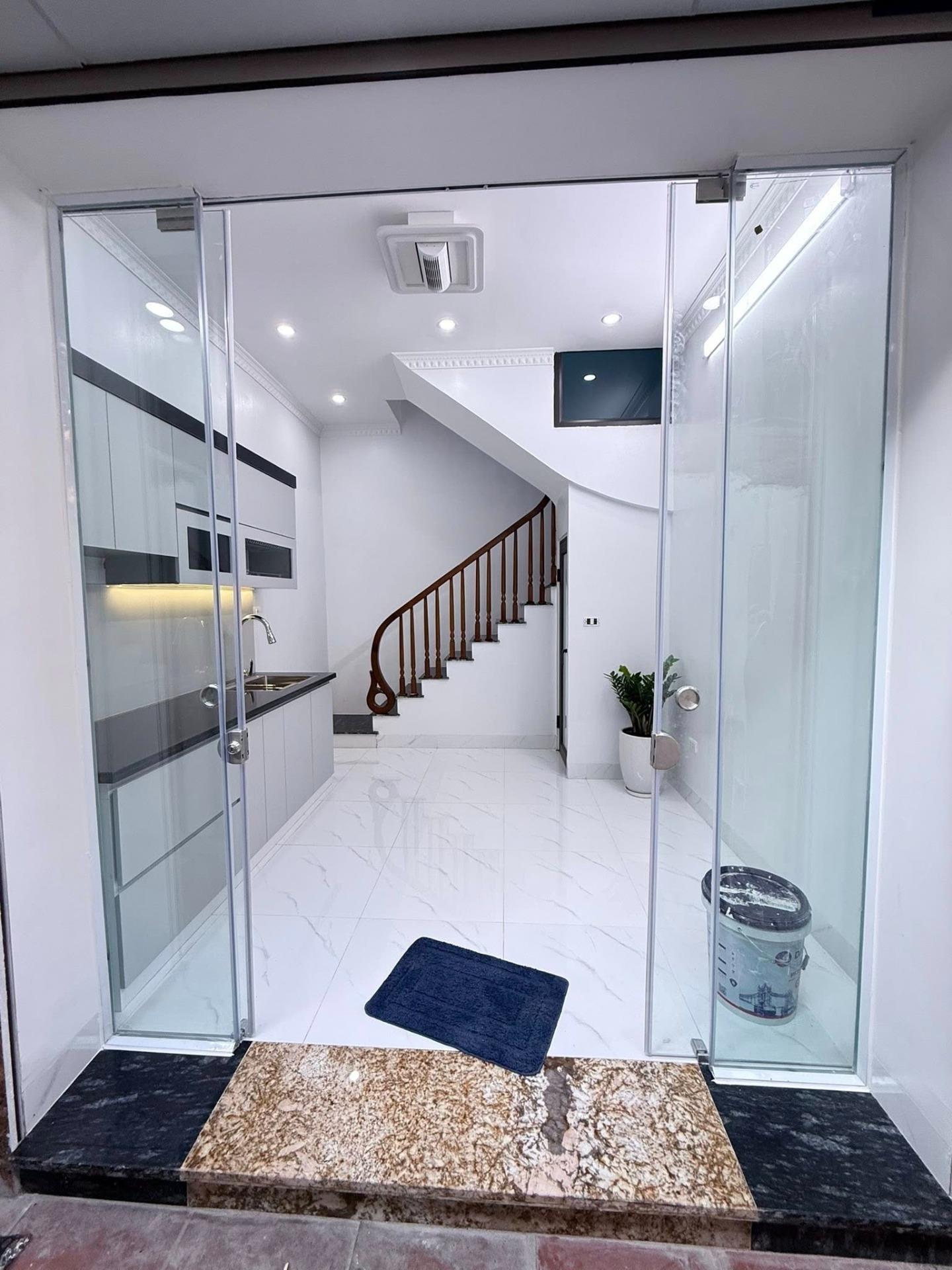 Cần bán nhà đẹp 20 m2 tại Phố Kim Mã - Giảng Võ - Ba Đình - Hà Nội, giá 5,05 tỷ