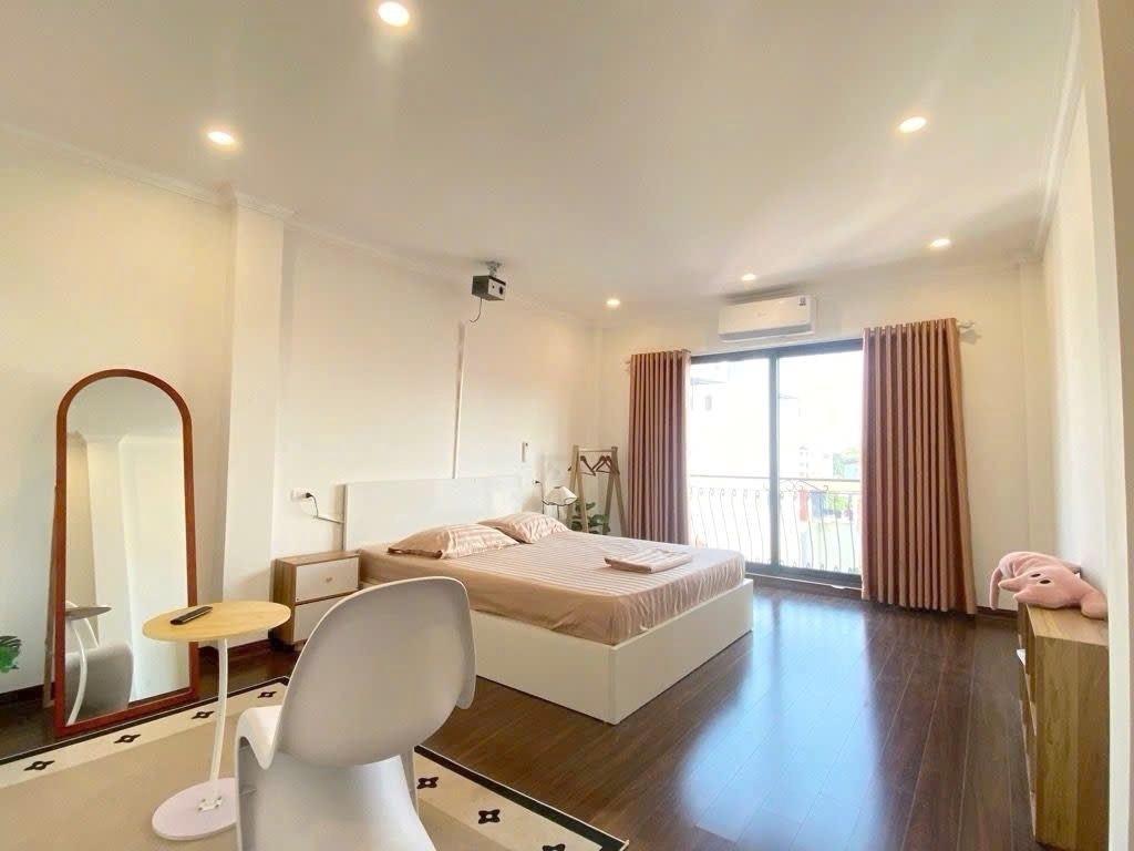 Bán gấp nhà sổ riêng 40 m2 tại Đường Ngô Gia Tự - Thượng Thanh - Long Biên - Hà Nội, giá tốt