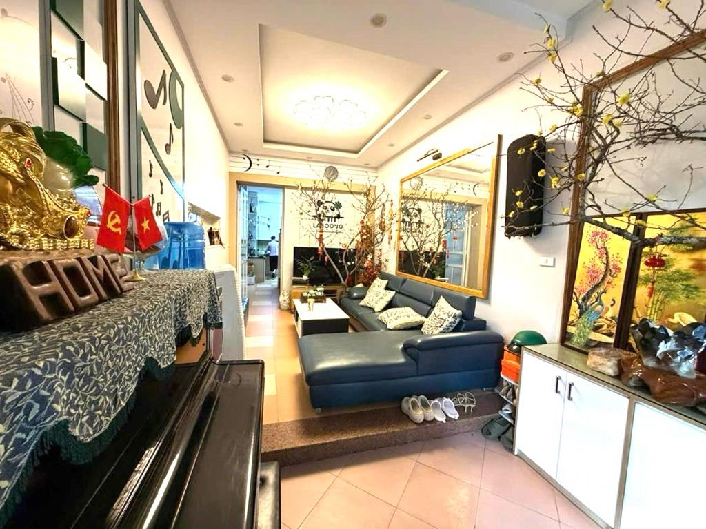 Cần bán nhanh căn nhà riêng 38 m2 tại Đường Lạc Long Quân - Xuân La - Tây Hồ - Hà Nội, giá 9,2 tỷ