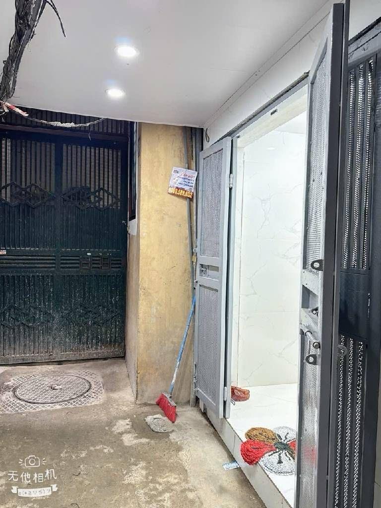 Bán nhanh nhà riêng 5 tầng, 18 m2 tại Đường Hoà Bình 7 - Bạch Mai - Hai Bà Trưng, giá 4,3 tr