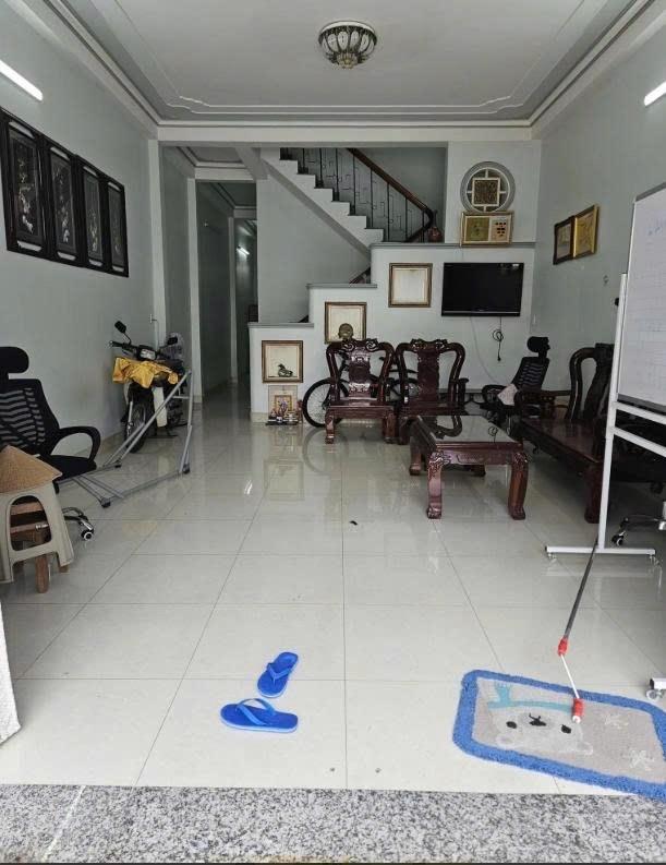 Bán nhà riêng sổ đỏ 140 m2 tại Đường Quốc Lộ 22 - Tân Phú Trung - Củ Chi, giá 800 tr