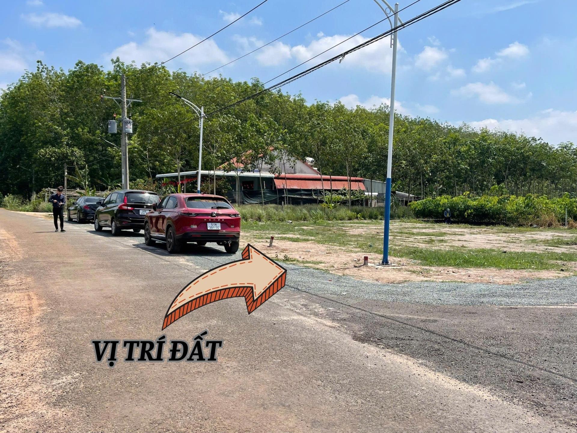 Bán gấp miếng đất 150 m2, hướng Đông-Bắc tại Xã Minh Long - Chơn Thành - Bình Phước, giá 575 triệu