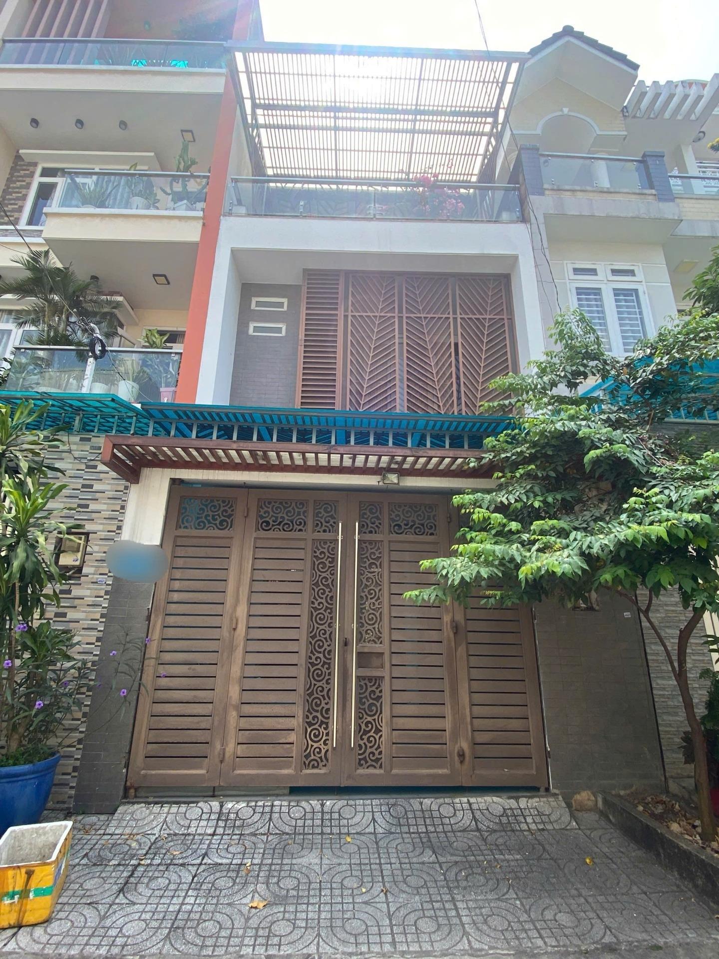 Cần bán nhanh nhà sổ hồng riêng 136,10000610351562 m2, hướng Tây-Bắc tại Thủ Đức, giá 12,5 tỷ