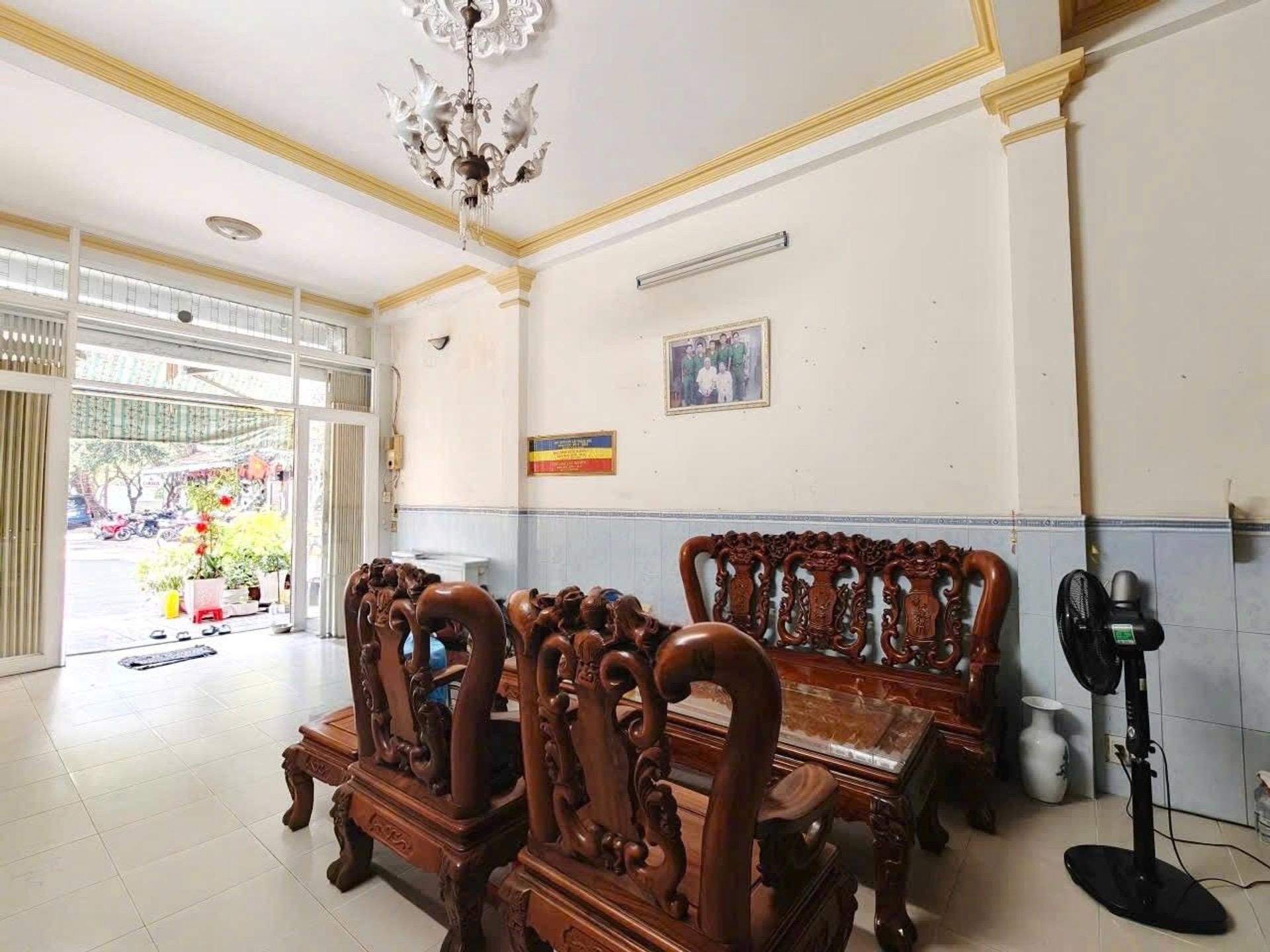 Cần bán ngay nhà shr 64 m2 tại Đường Diệp Minh Châu - Tân Sơn Nhì - Tân Phú, giá 9 tỷ