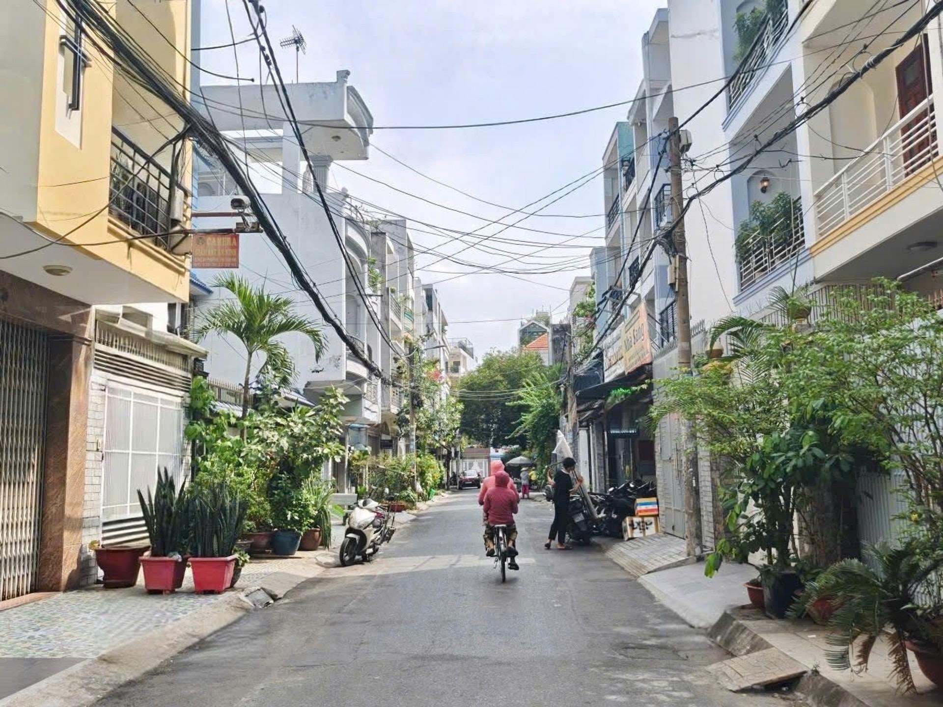 Cần bán ngay nhà shr 64 m2 tại Đường Diệp Minh Châu - Tân Sơn Nhì - Tân Phú, giá 9 tỷ