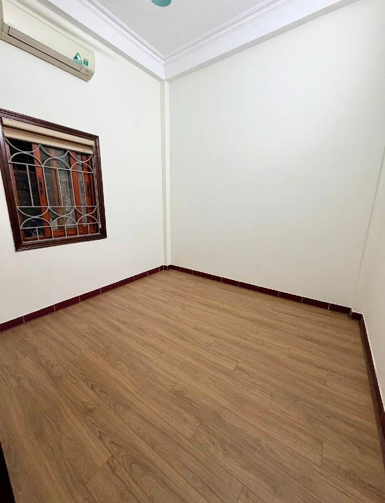 Bán nhà sổ hồng riêng 45 m2 tại Đường Nguyễn Viết Xuân - Phương Liệt - Thanh Xuân, giá 13,9 tỷ