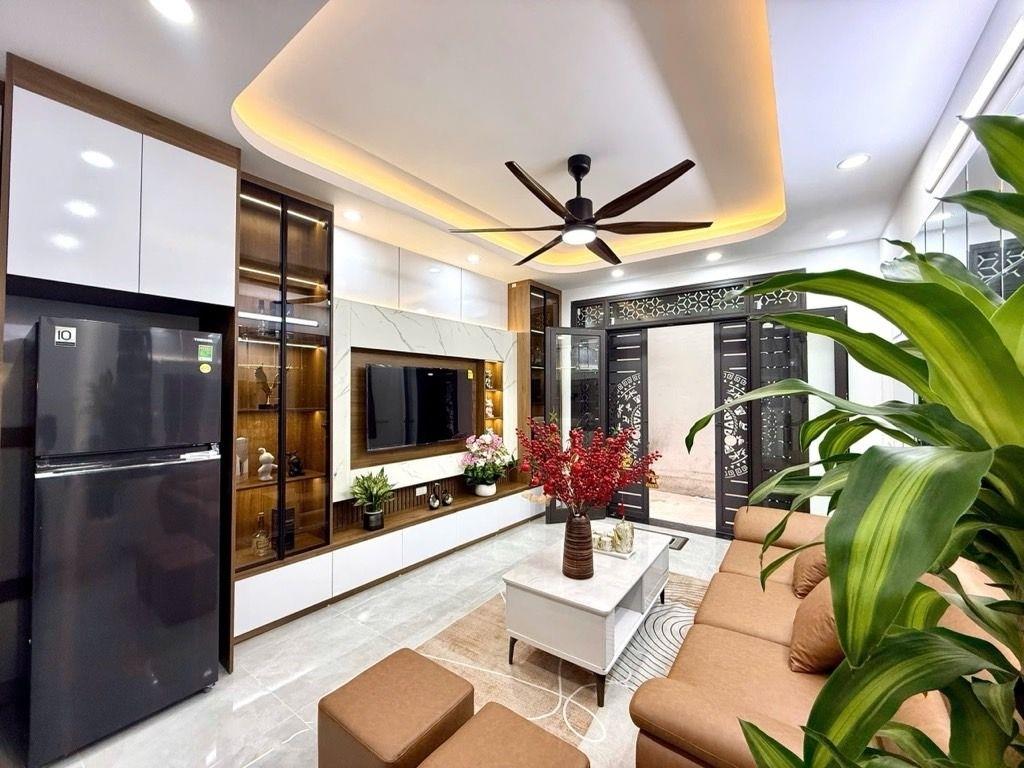 Cần bán nhà shr 33 m2 tại Đường Định Công Thượng - Định Công - Hoàng Mai - Hà Nội, giá 9,18 tỷ