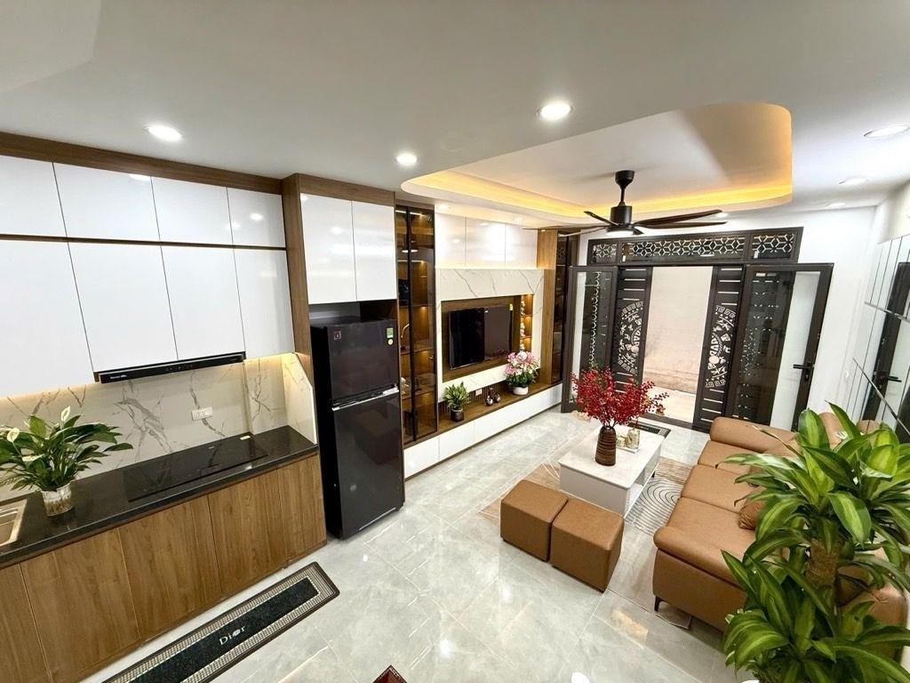 Cần bán nhà shr 33 m2 tại Đường Định Công Thượng - Định Công - Hoàng Mai - Hà Nội, giá 9,18 tỷ