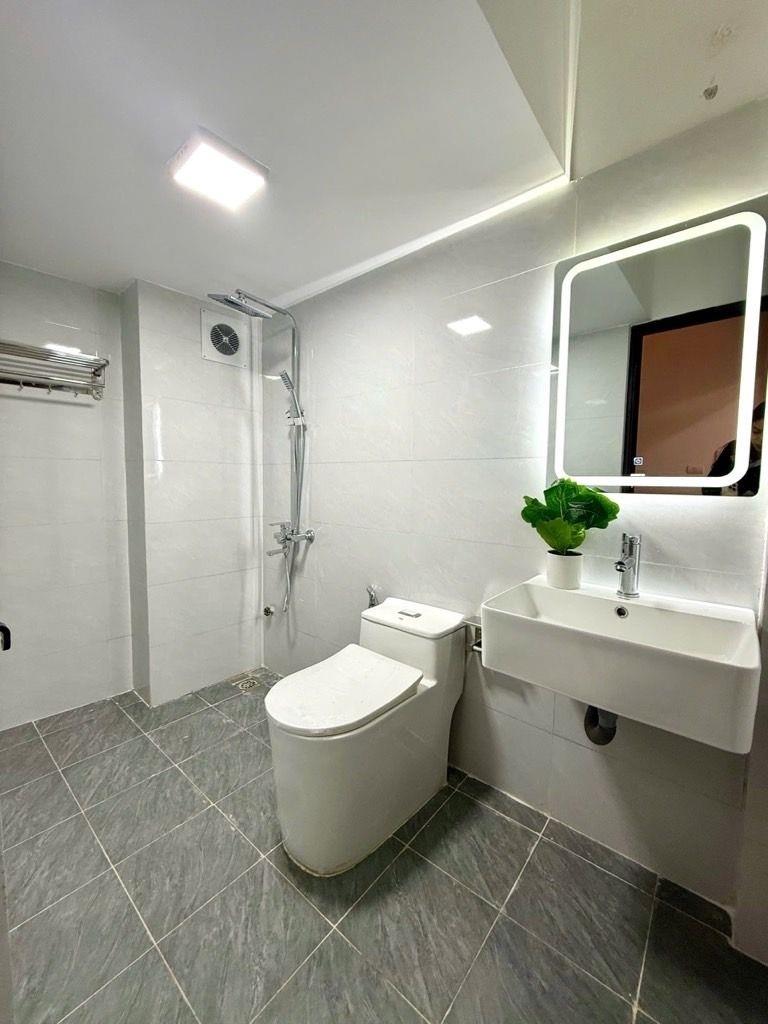 Cần bán nhà shr 33 m2 tại Đường Định Công Thượng - Định Công - Hoàng Mai - Hà Nội, giá 9,18 tỷ