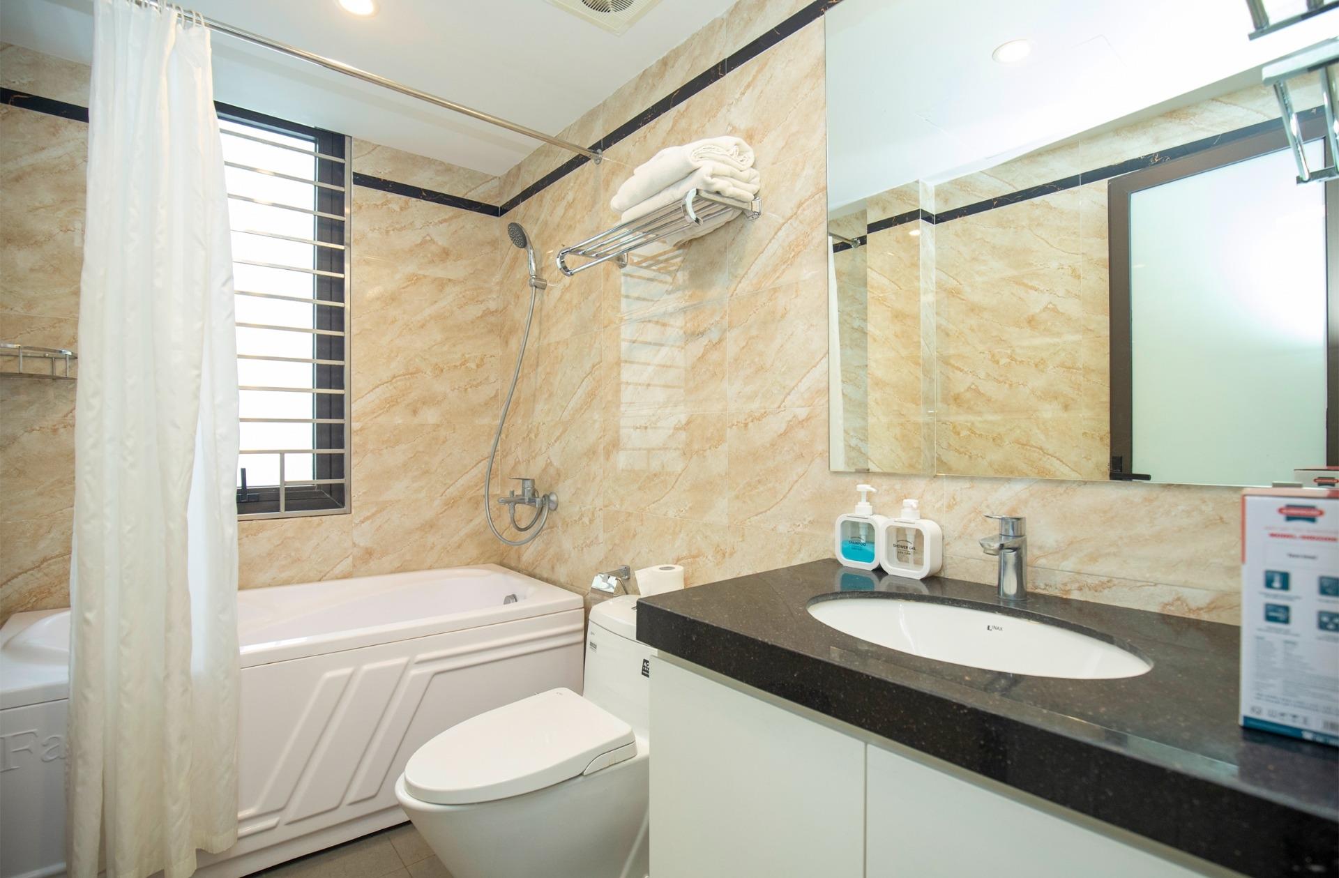 Căn hộ dịch vụ phố Đào Tấn cho thuê căn 1 ngủ 50m². Giá thuê căn hộ 15.5tr/tháng.