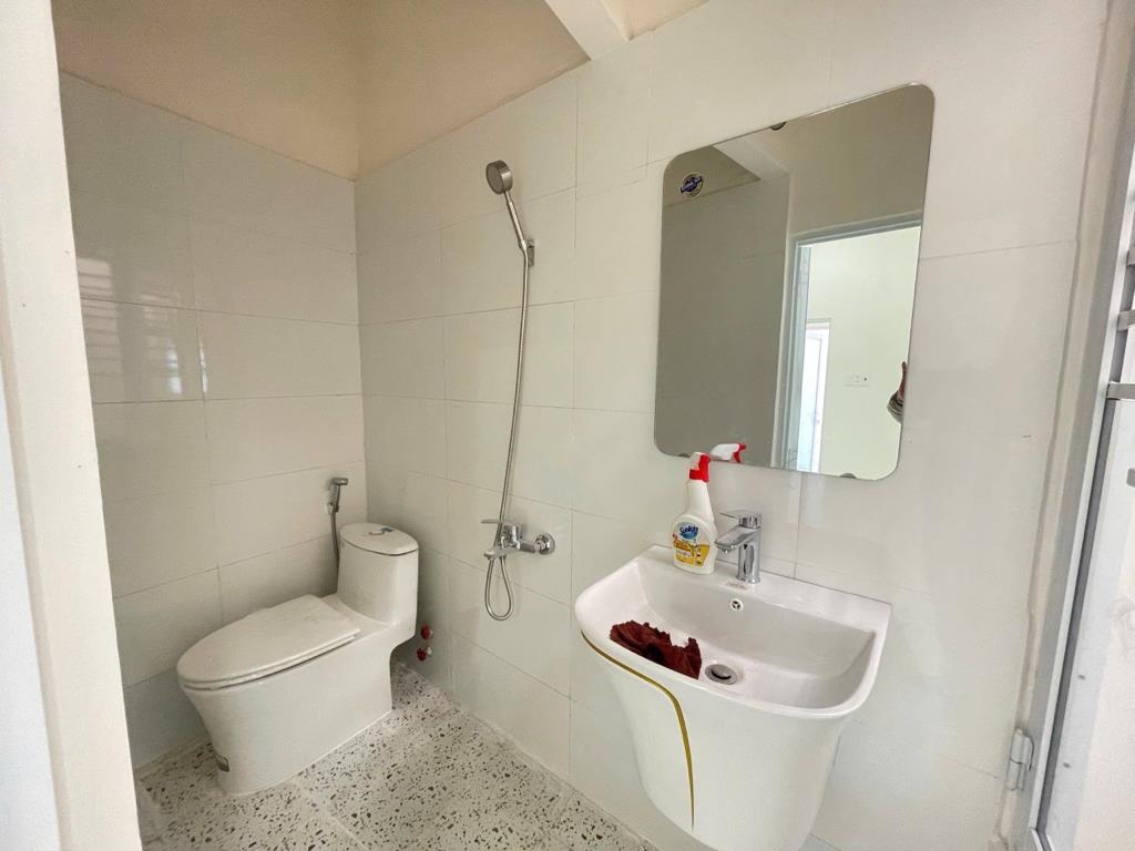 Cần bán ngay căn nhà 34 m2 tại Phố Phùng Hưng - Phước Long - Nha Trang - Khánh Hòa, giá 2,65 tỷ