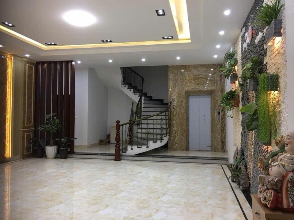 Cần bán gấp nhà sổ hồng riêng 88 m2 tại Quận Long Biên - Hà Nội, giá 22 tỷ