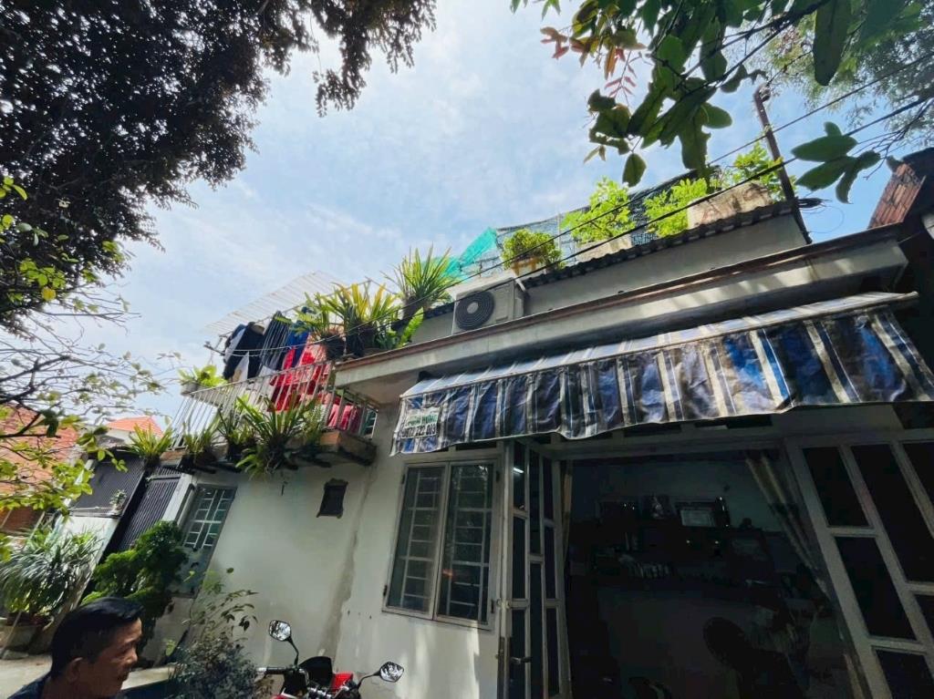 Bán nhà sổ hồng riêng 47,400001525878906 m2 tại Phường Đông Hòa - Dĩ An - Bình Dương, giá 2,49 tỷ