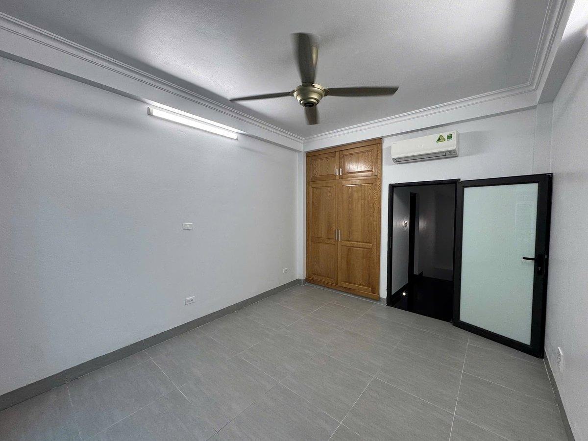 Cần bán gấp bán nhanh nhà đất 30 m2 tại Đường Đức Giang - Đức Giang - Long Biên, giá 7,65 tỷ