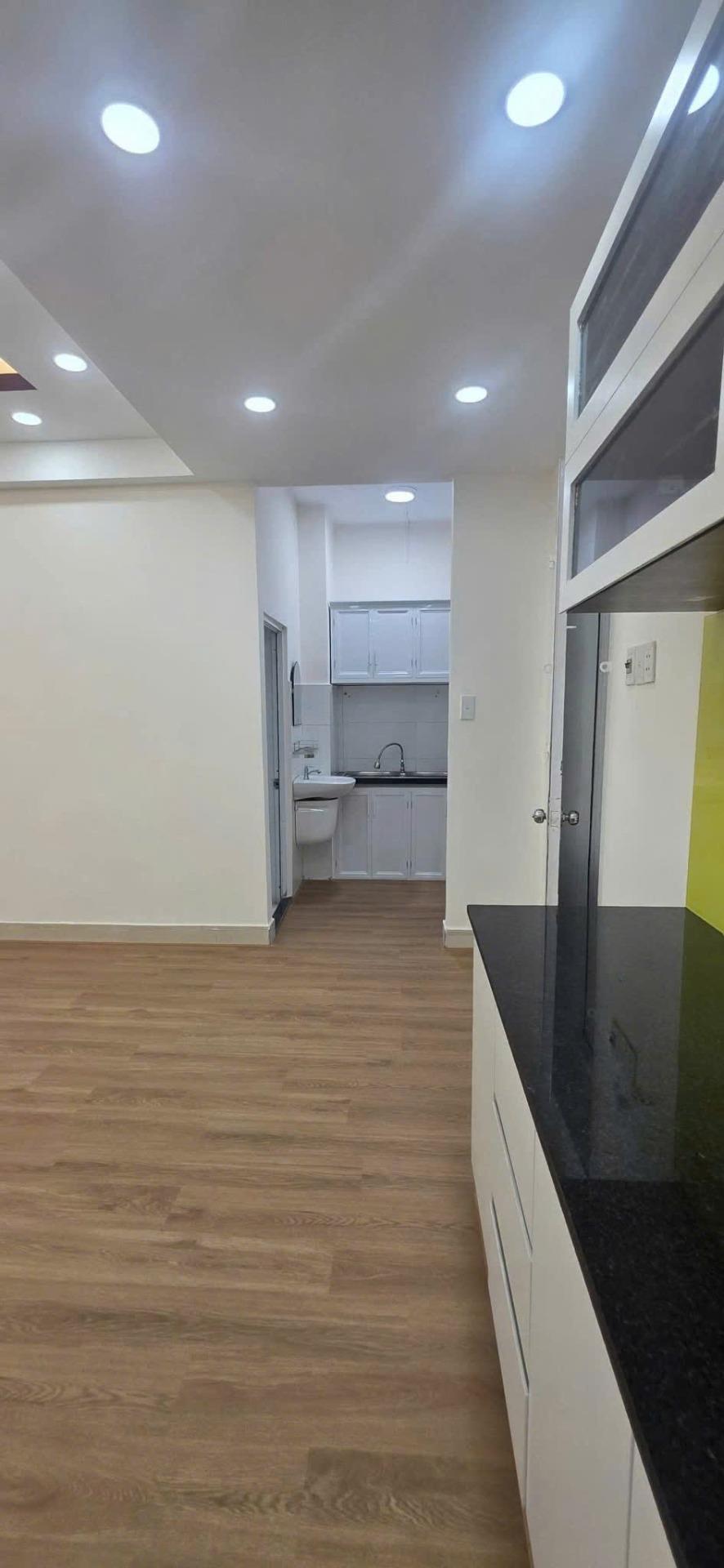 Cho thuê gấp căn 80 m2 tại Phố Bà Huyện Thanh Quan - Quận 3 - TP Hồ Chí Minh, giá 11 triệu/tháng