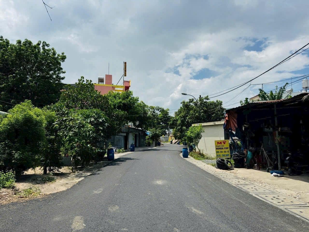 Cần bán gấp bán nhanh nền đất 122 m2 tại Thị trấn Củ Chi - Củ Chi - TP Hồ Chí Minh, giá 1,9 tỷ