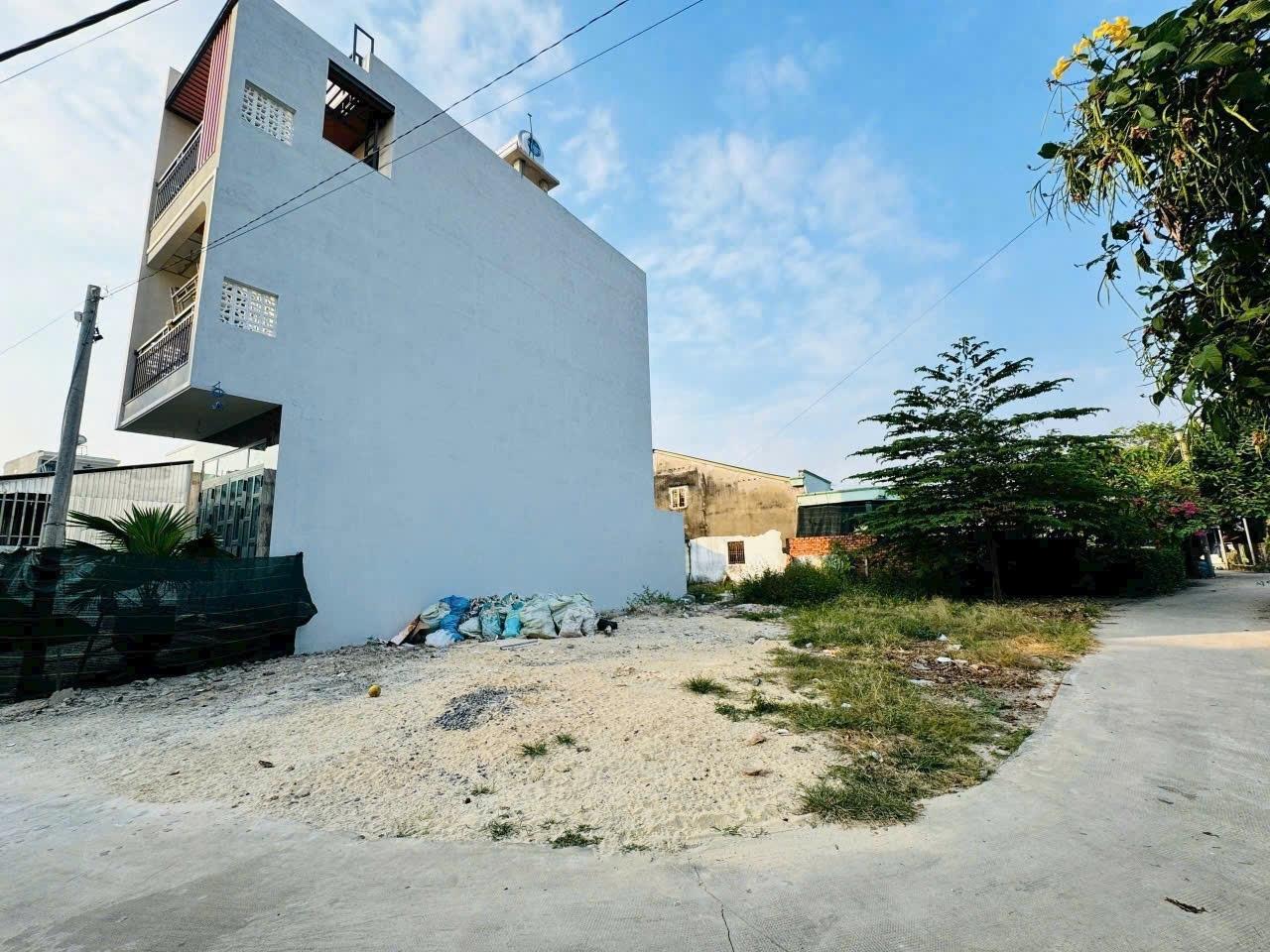 Cần bán gấp bán nhanh nền đất 122 m2 tại Thị trấn Củ Chi - Củ Chi - TP Hồ Chí Minh, giá 1,9 tỷ