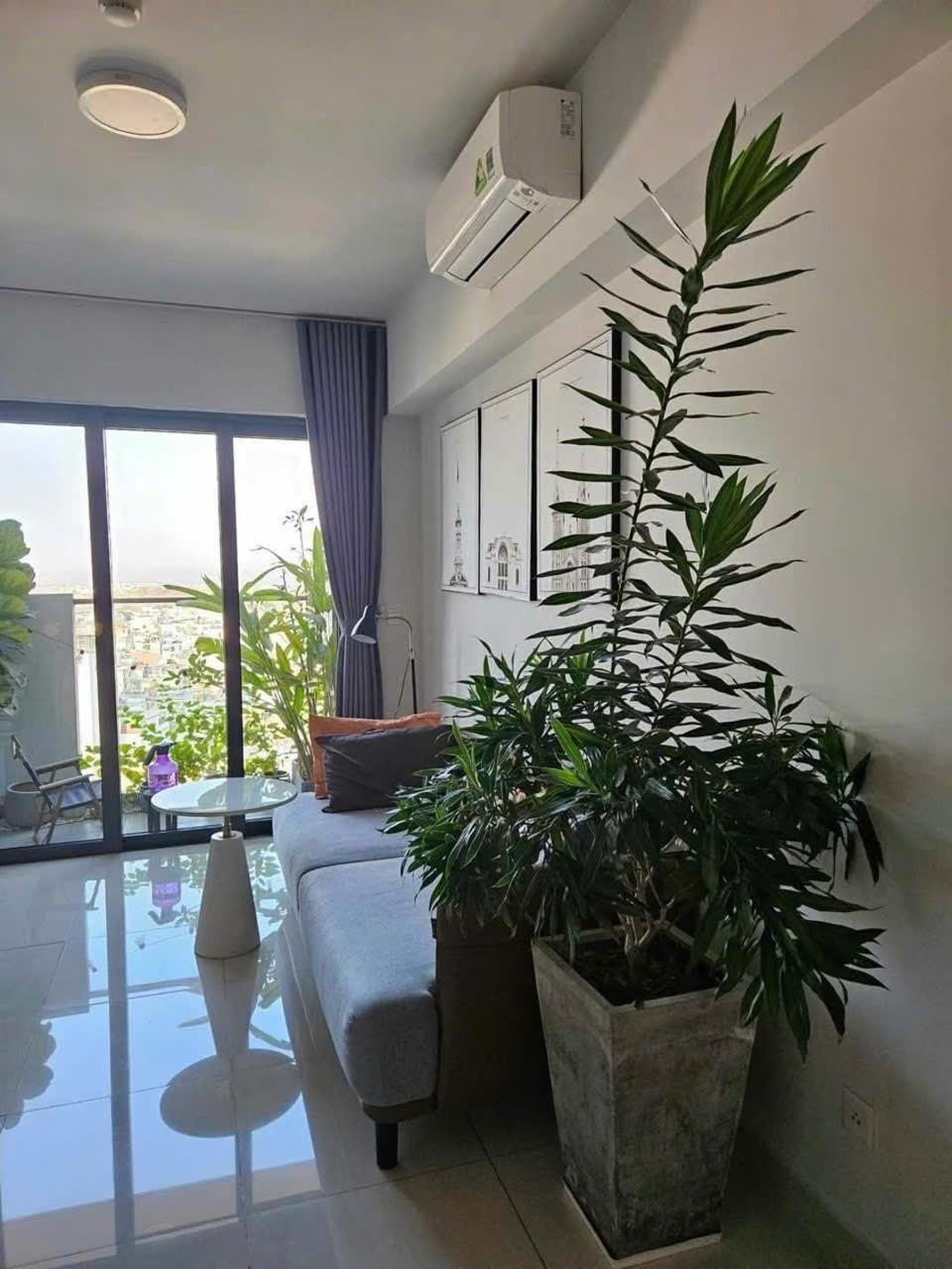 Cần cho thuê gấp căn chung cư 72 m2 tại Đường Lũy Bán Bích - Tân Phú, giá 10,5 triệu/tháng