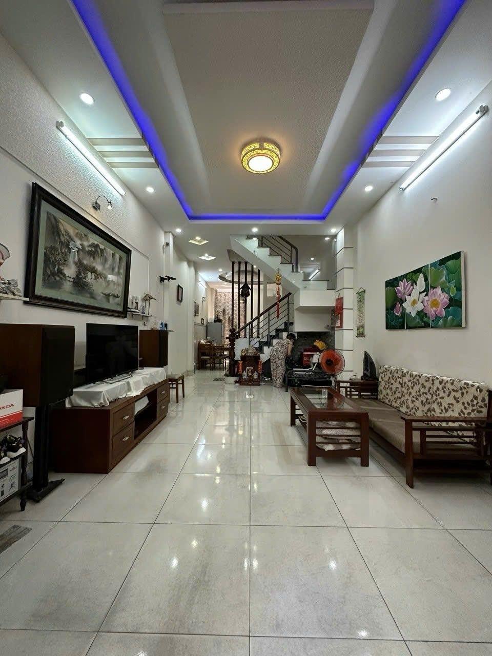 Bán nhanh nhà riêng sổ đỏ 64 m2 tại Đường Phạm Văn Chiêu - 14 - Gò Vấp, giá 1,89 tỷ