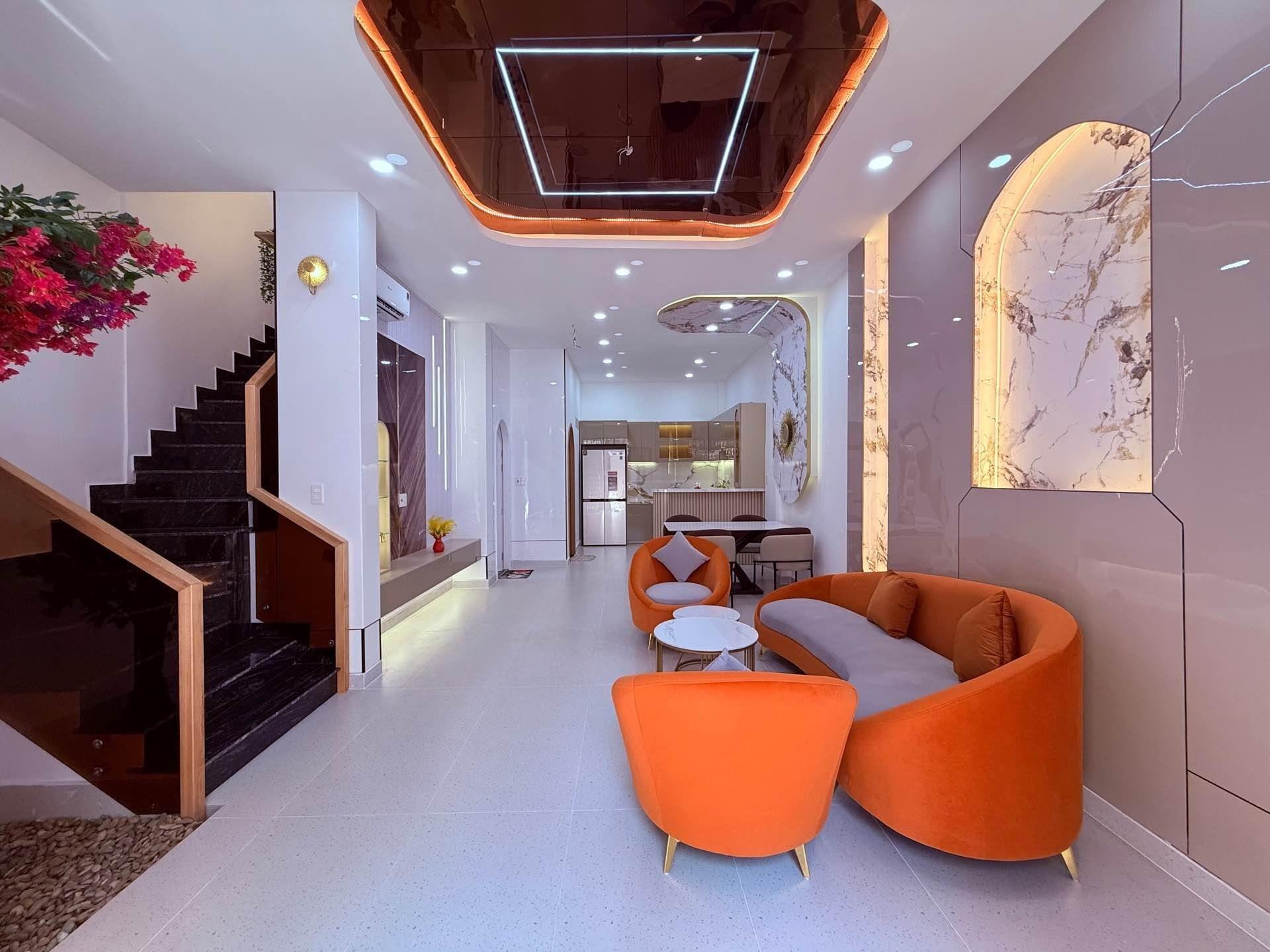 Cần bán nhanh căn nhà riêng 64 m2 tại Đường Nơ Trang Long - 12 - Bình Thạnh, giá 2,3 tỷ