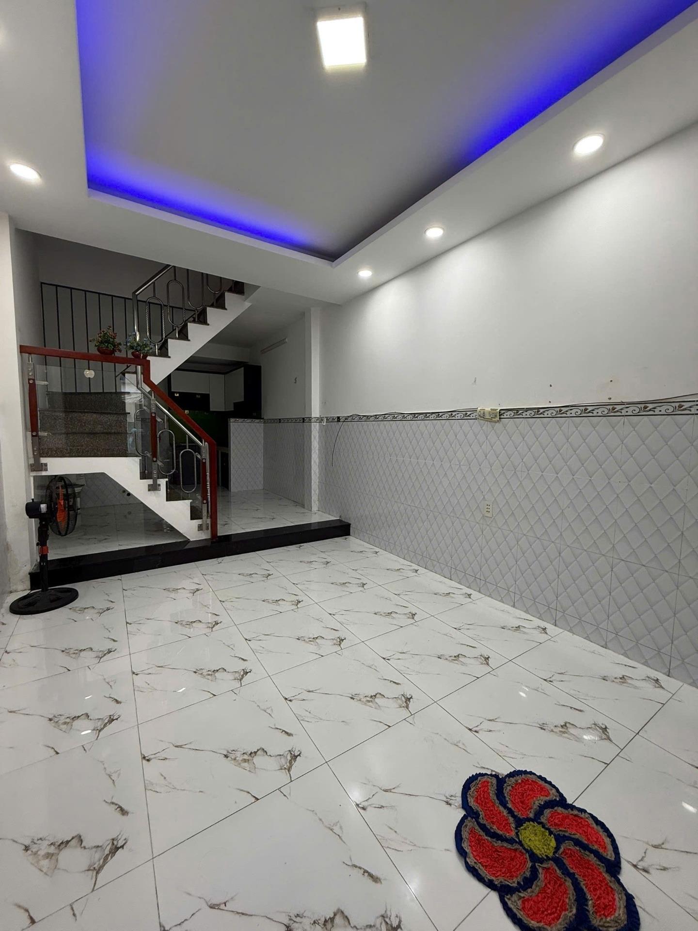 Bán gấp nhà shr 36 m2 tại Đường Chiến Lược - Bình Trị Đông - Bình Tân - TP Hồ Chí Minh, giá 3,9 tỷ