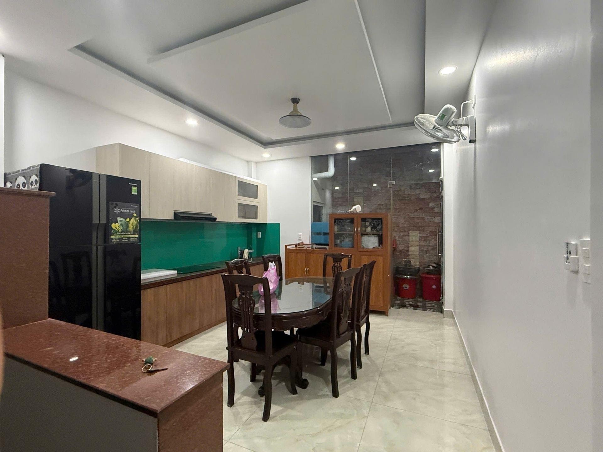 Cần bán gấp nhà phố 80 m2 tại Đường DC11 - Sơn Kỳ - Tân Phú - TP Hồ Chí Minh, giá 10,5 tỷ