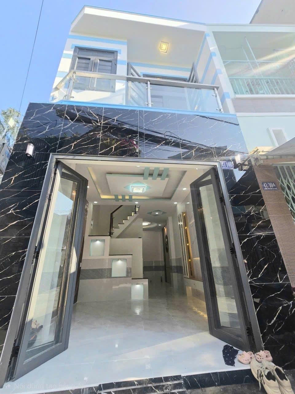 Cần bán nhà sổ hồng riêng 33 m2, hướng Tây-Bắc tại Đường Lương Văn Can - 15 - Quận 8, giá 3,88 tỷ