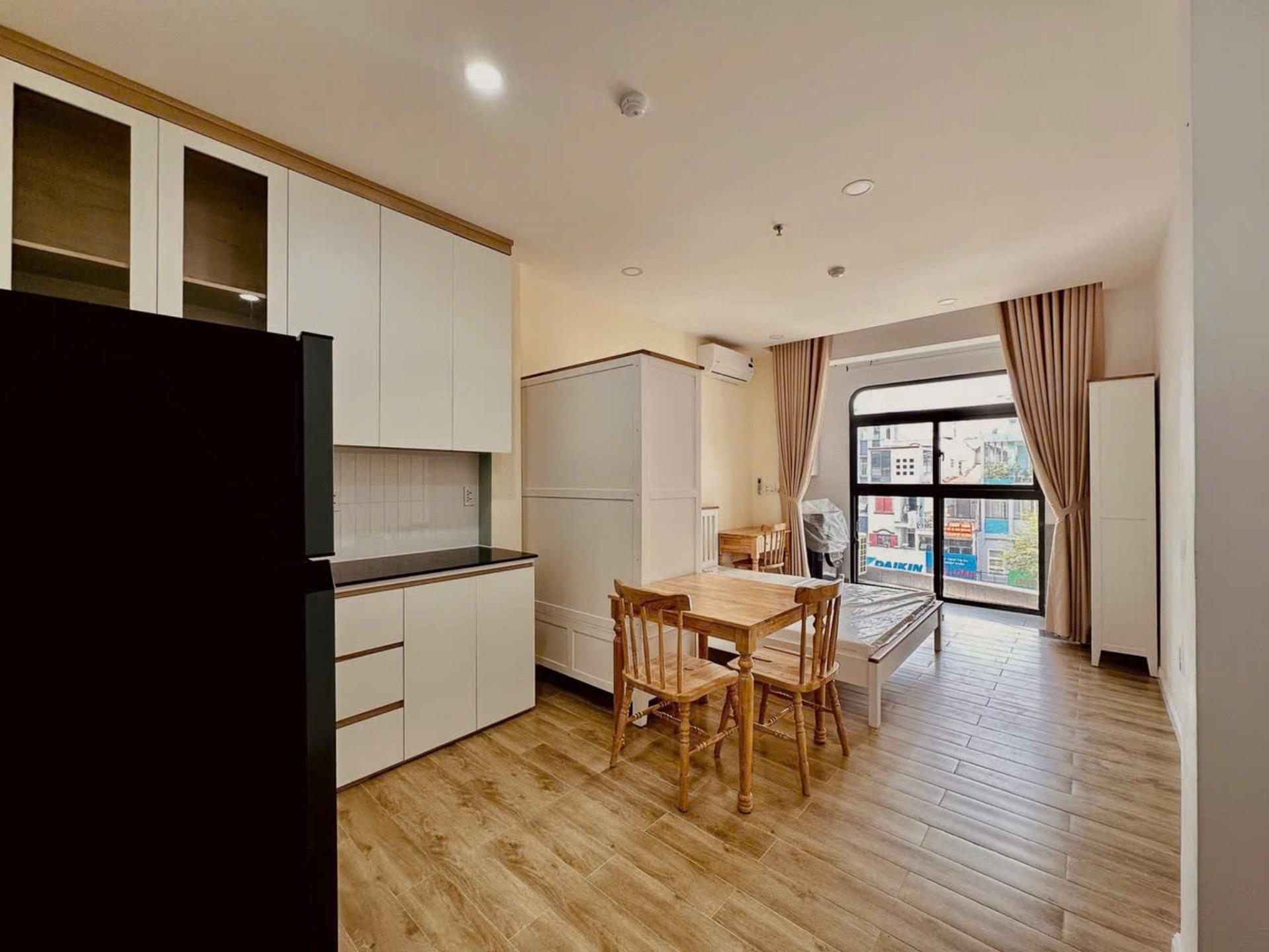 Cần cho thuê gấp nhà chung cư 25 m2 tại Đường Trần Hưng Đạo - Quận 1, giá 8,5 triệu/tháng