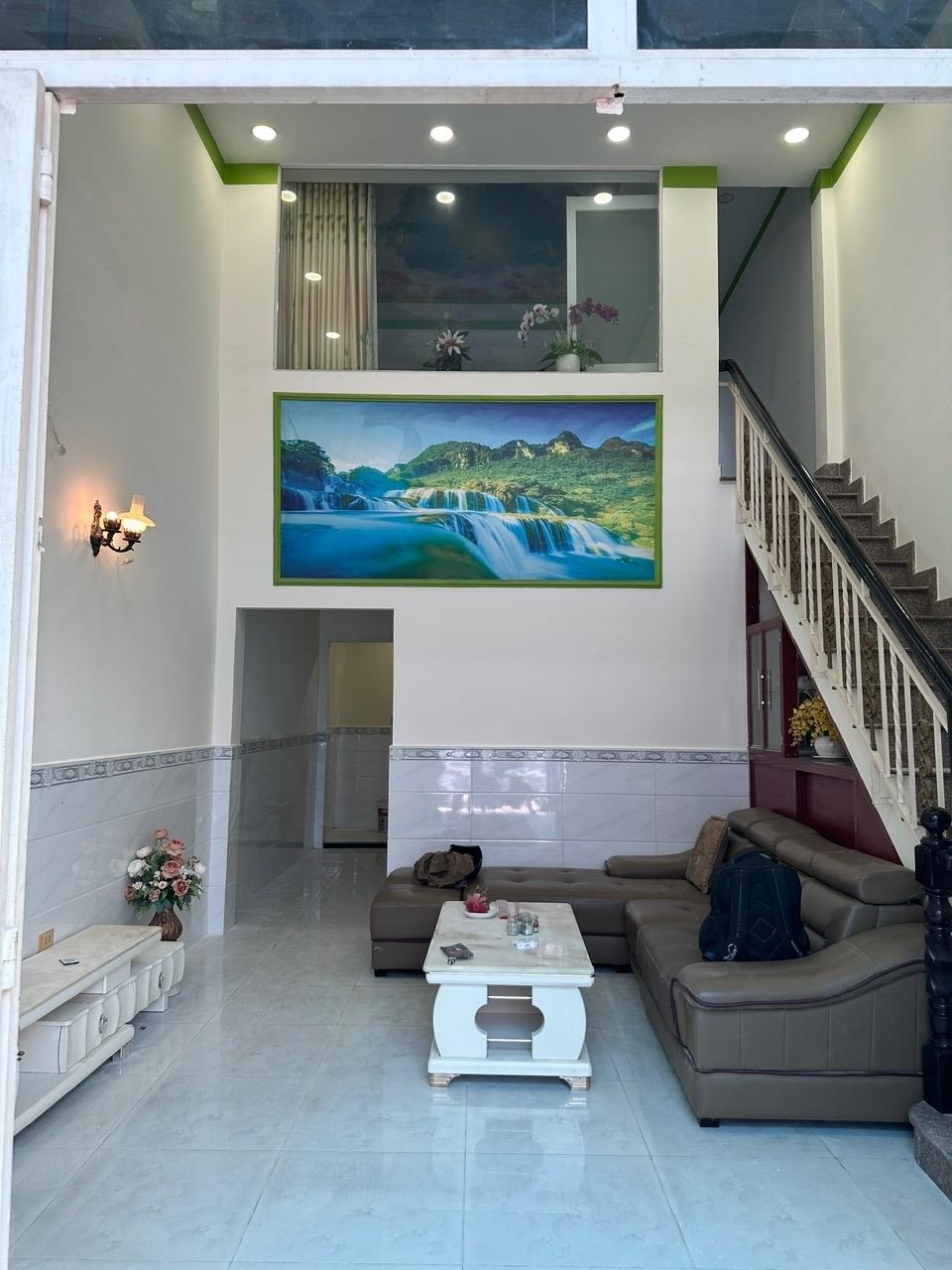 Cần bán căn nhà đẹp 58 m2 tại Đường Lạc Long Quân - 10 - Tân Bình - TP Hồ Chí Minh, giá 5,2 tỷ