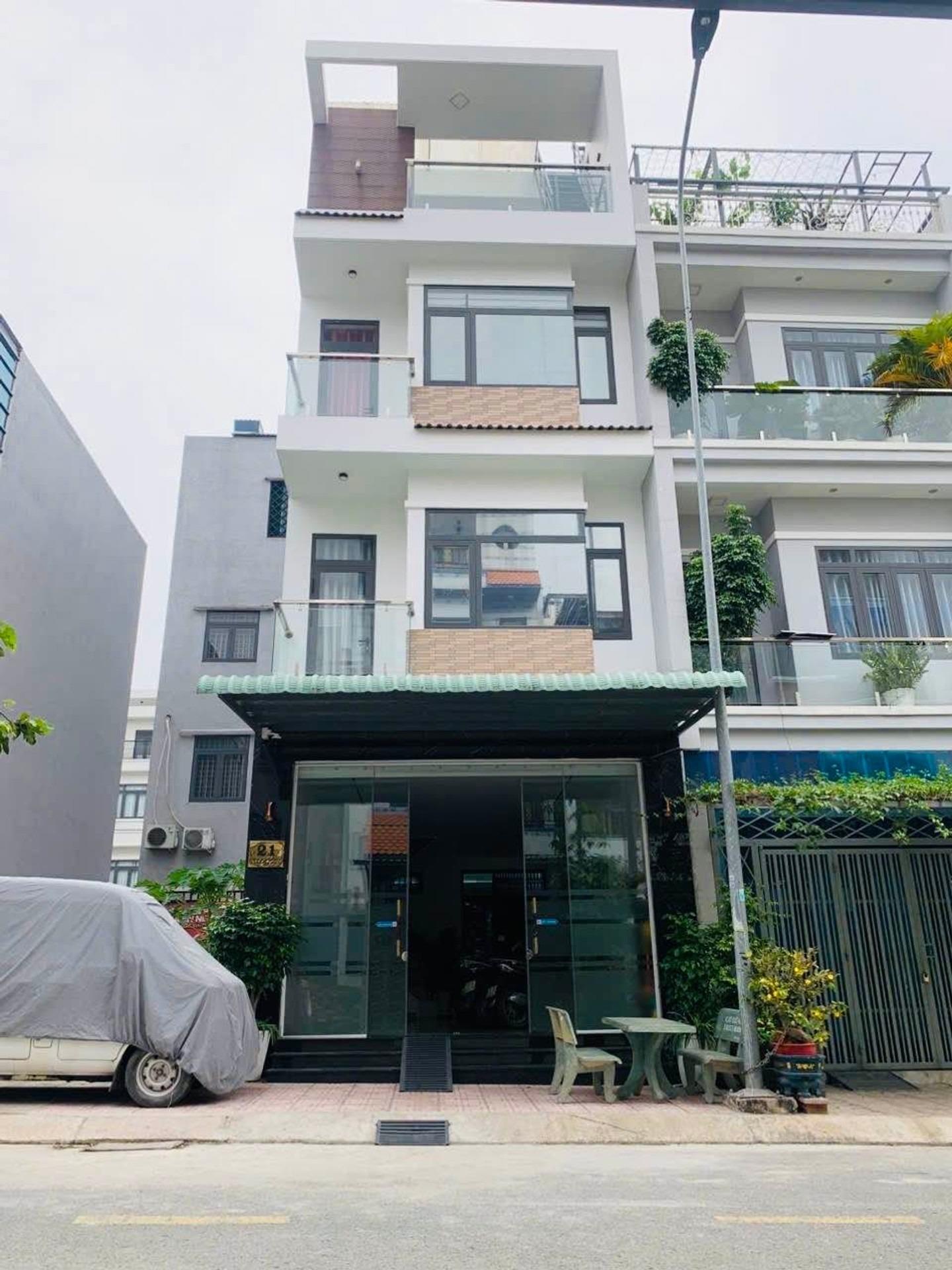 Cần bán nhanh nhà mặt tiền 60 m2, hướng Nam tại Phường Dĩ An - Dĩ An - Bình Dương, giá 6,7 tỷ