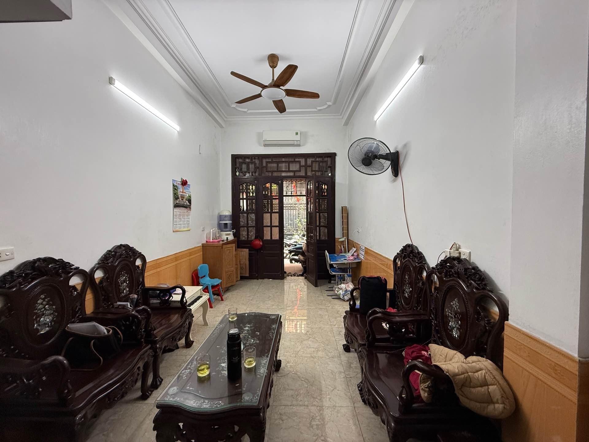 Bán nhanh nhà sổ riêng 144 m2 tại Quận Thanh Xuân - Hà Nội, giá 32 tỷ