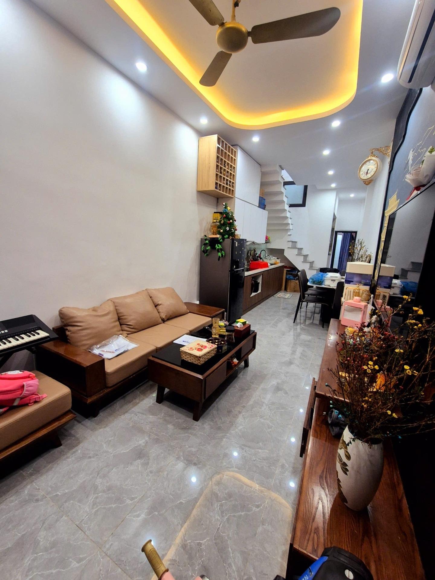 Cần bán ngay nhà 55 m2 tại Phường Khương Trung - Thanh Xuân - Hà Nội, giá 9,5 tỷ