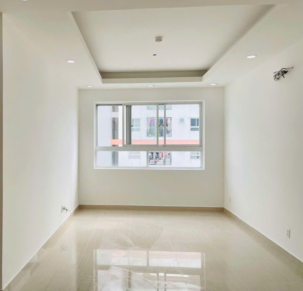 Cần cho thuê gấp căn hộ 40 m2 tại Đường Nguyễn Đức Thuận - Tân Bình, giá 6 triệu/tháng