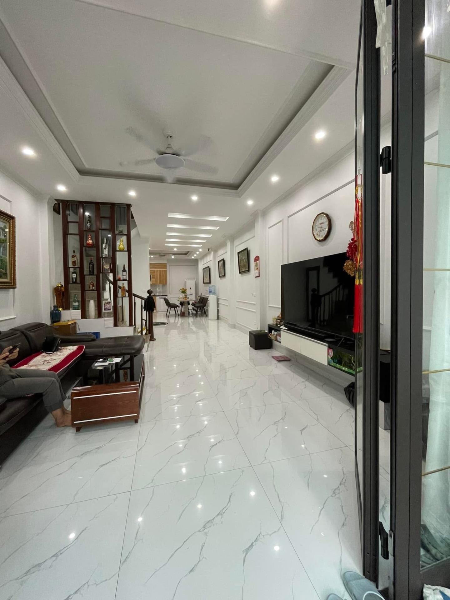 Bán gấp nhà 55 m2 tại Đường Xuân Đỉnh - Xuân Đỉnh - Bắc Từ Liêm - Hà Nội, giá 9 tỷ