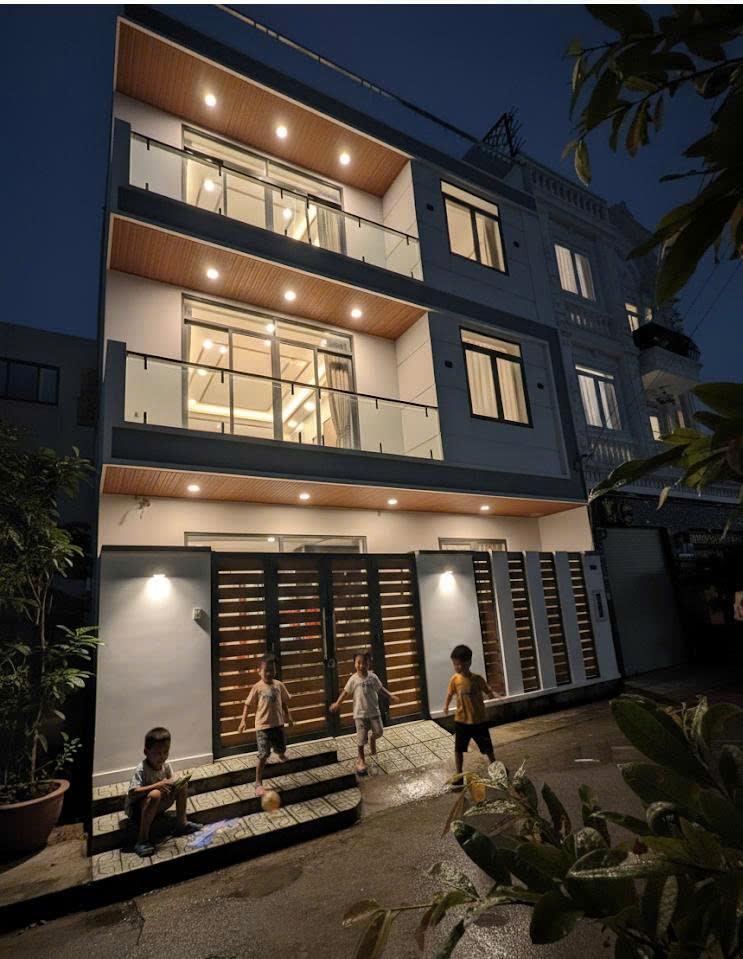 Chuyển nhượng nhà 4 tầng, 69 m2 tại Đường Đào Tông Nguyên - Nhà Bè - Nhà Bè, giá 7,2 tỷ