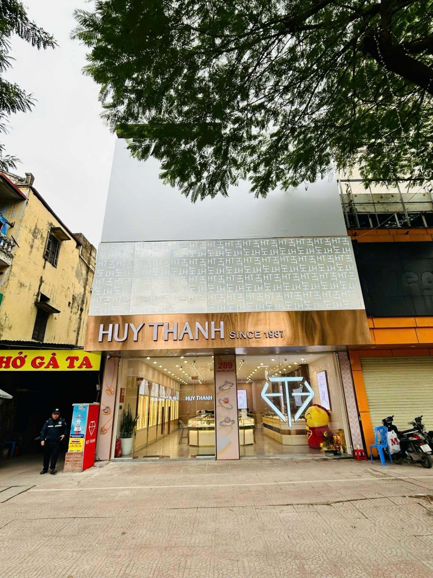 Cần cho thuê gấp nhà mặt tiền tại Đường Hoàng Ngân - Cầu Giấy, 100 m2, giá 200 triệu/tháng