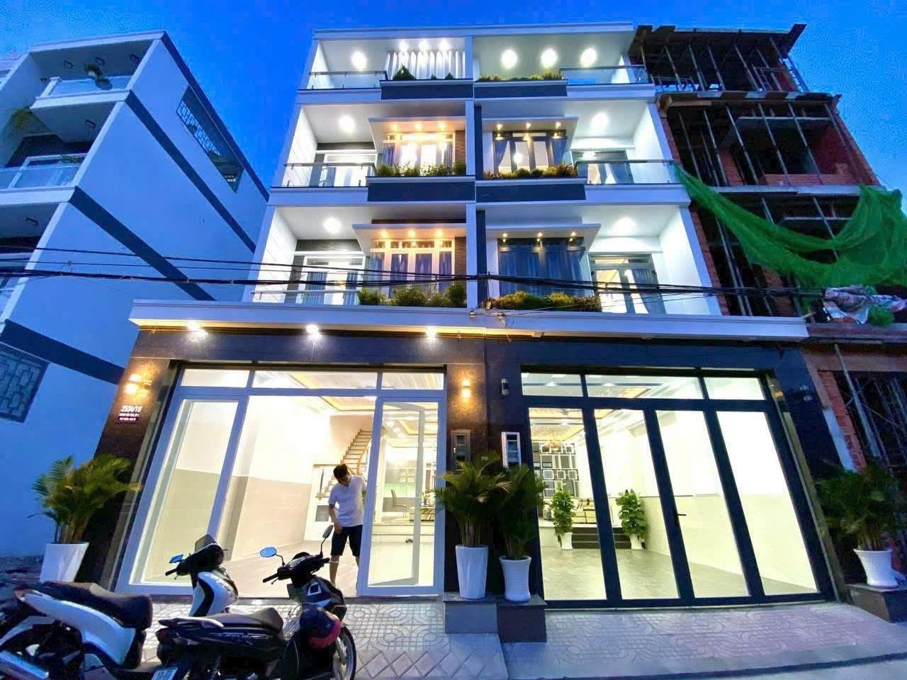 Cần bán nhanh căn nhà riêng 100 m2 tại Đường Huỳnh Tấn Phát - Nhà Bè - Nhà Bè, giá 7,5 tỷ