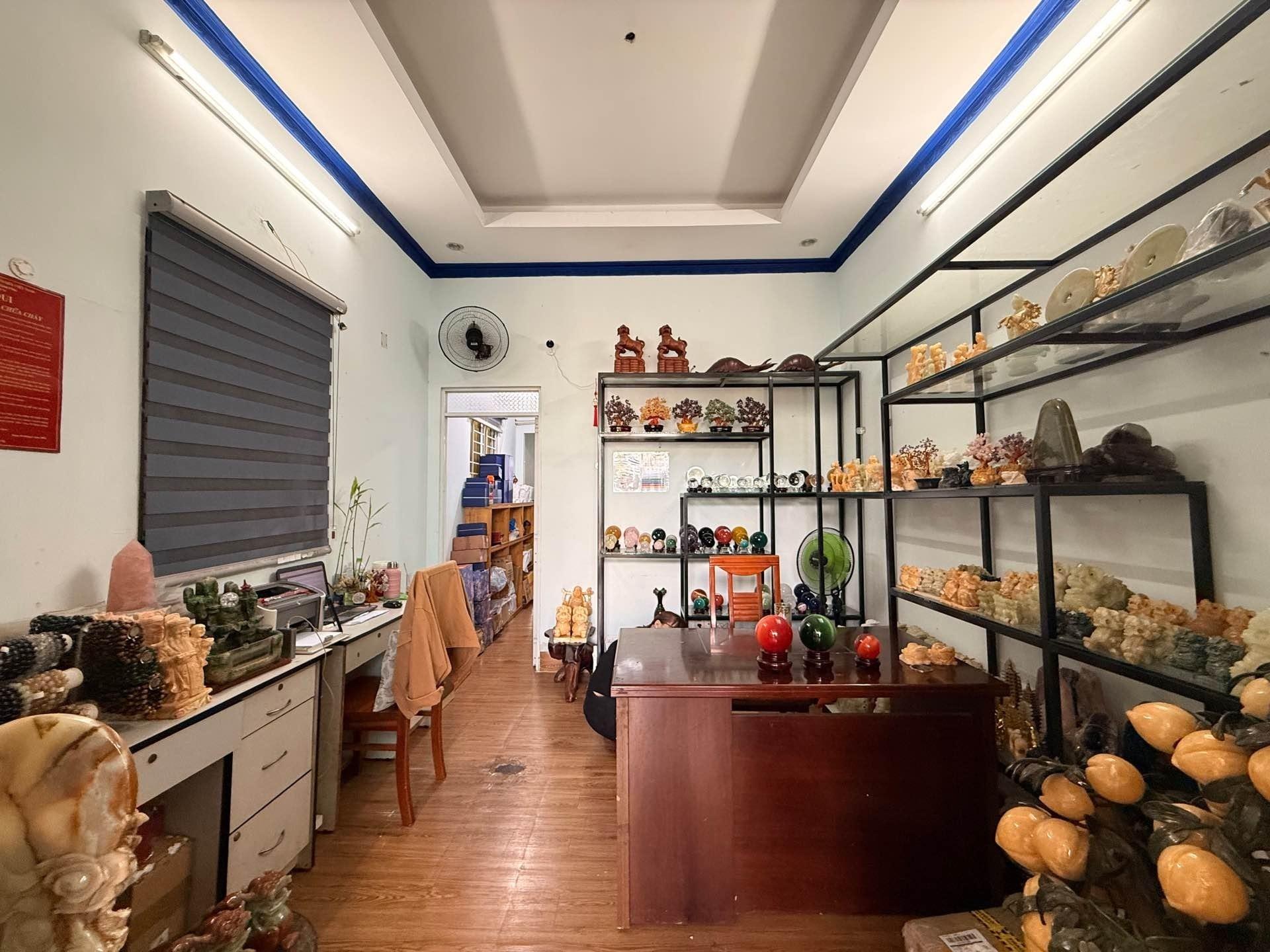 Cần bán gấp nhà sổ riêng 53 m2 tại Phường Trường Thọ - Thủ Đức - TP Hồ Chí Minh, giá 5,5 tỷ