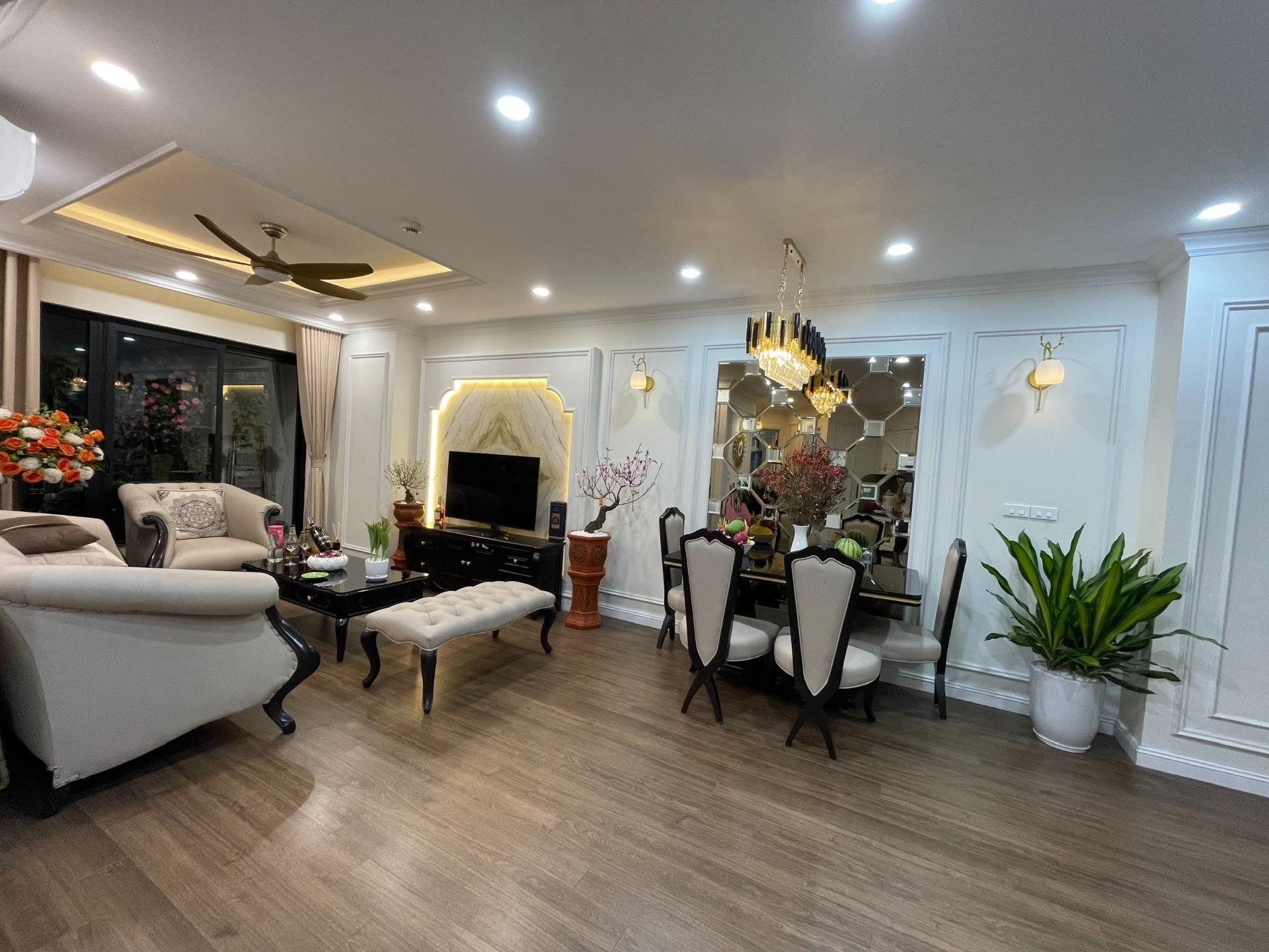 Cần bán nhà phố 99 m2 tại Đường Nghiêm Xuân Yêm - Đại Kim - Hoàng Mai - Hà Nội, giá 7,9 tỷ