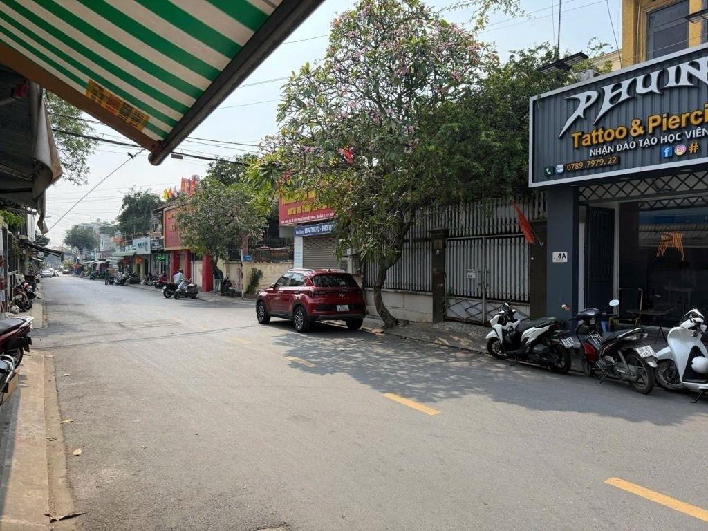 Cần bán gấp nhà mặt phố 69 m2 tại Đường Lê Lợi - Tăng Nhơn Phú A - Quận 9, giá 16 tỷ