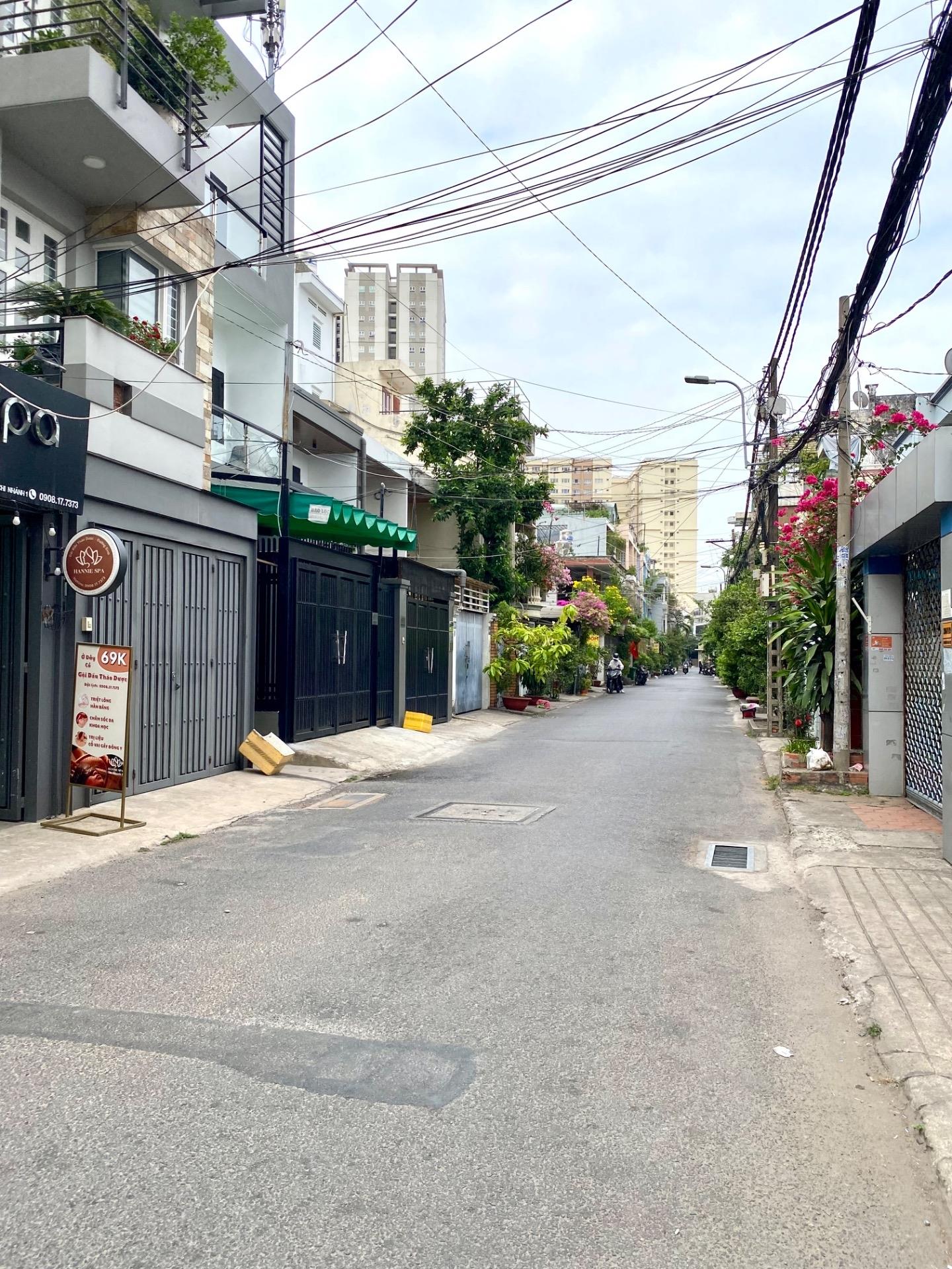 Cần bán nhanh nhà shr 50 m2 tại Đường Hoàng Hoa Thám - 5 - Bình Thạnh, giá 7,88 tỷ