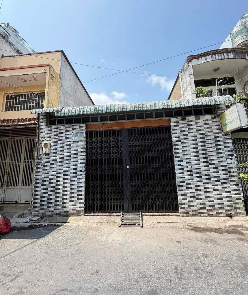 Cho thuê gấp nhà shr tại Đường Nguyễn Sơn - Tân Phú, 108 m2, 1 tầng, giá 13 triệu/tháng