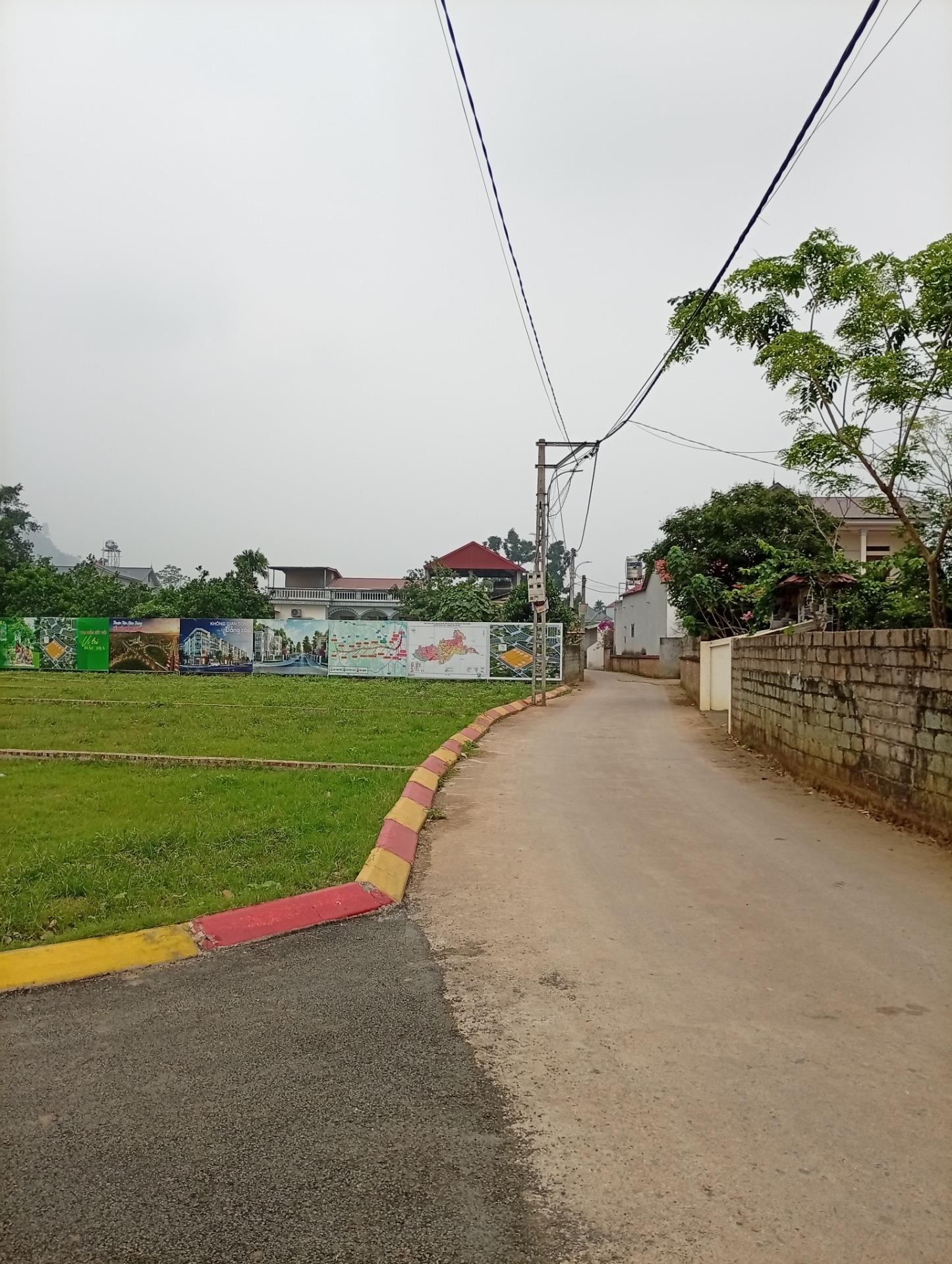 Sở hữu lô đất sổ riêng 113 m2 tại Xã Hòa Thạch - Quốc Oai - Hà Nội, giá 3,09 tỷ