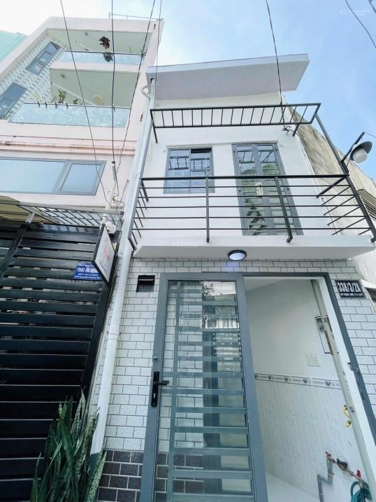 Sở hữu ngay nhà sổ riêng 12 m2 tại Đường Trần Hữu Trang - 11 - Phú Nhuận, giá 1,8 tỷ