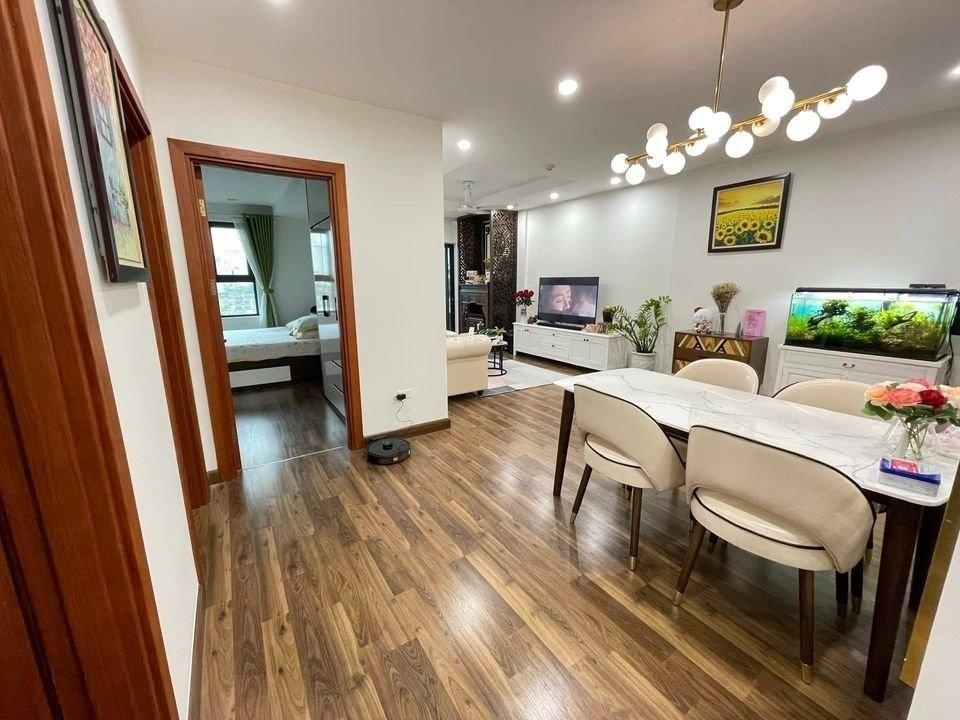 Bán nhanh căn hộ 50 m2, hướng Đông, giá 1,35 tỷ tại Đường Lĩnh Nam - Mai Động - Hoàng Mai - Hà Nội