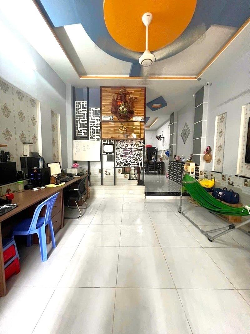 Chuyển nhượng nhà đẹp 60 m2 tại Đường Lê Văn Khương - Tân Thới Hiệp - Quận 12, giá 877 tr