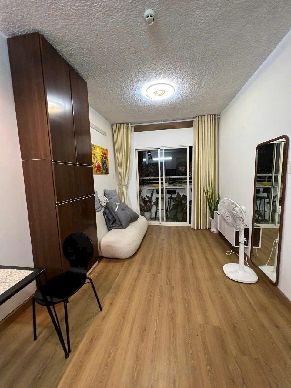 Cho thuê gấp căn hộ chung cư 47 m2 tại Đường Nguyễn Văn Quá - Quận 12, giá 6 triệu/tháng