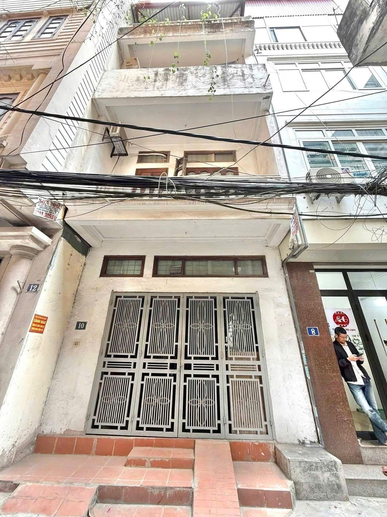 Cần bán gấp nhà riêng 31 m2 tại Đường Nguyễn Chí Thanh - Đống Đa - Hà Nội, giá 11,6 tỷ