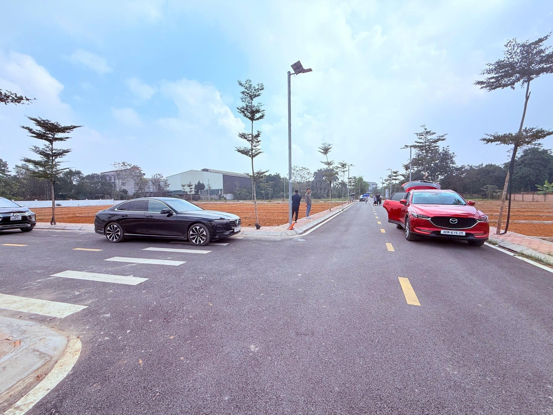 Cần bán miếng đất 100 m2 tại Đường 21 - Phú Cát - Quốc Oai - Hà Nội, thỏa thuận